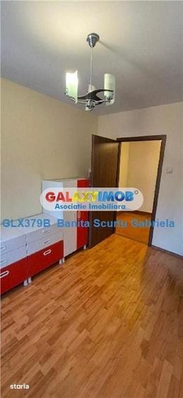 Apartament cu 3 camere semidecomandat în Titan