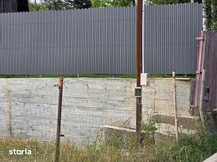 Teren de 422 mp, în Poiana