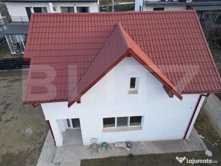 Casă cu 4 camere cu Teren 450 Mp în Central