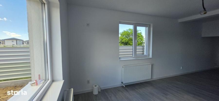 Casă cu 3 camere cu Teren 230 Mp în Clinceni