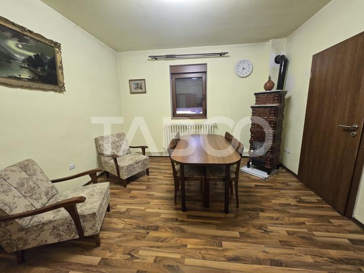 Casă individuală cu 4 camere cu Canalizare în Gușterița