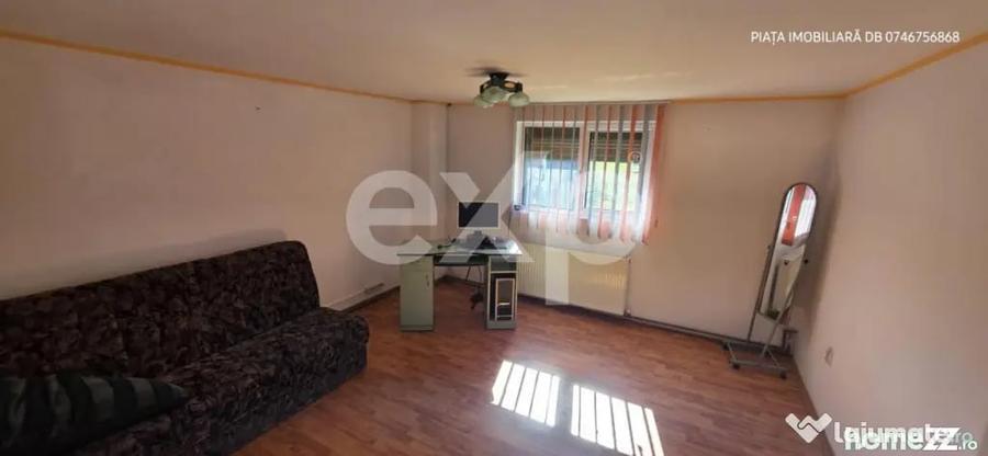 Casă cu 7 camere cu Teren 1000 Mp în Râncăciov