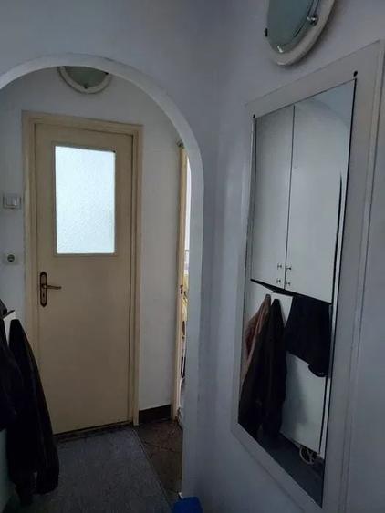 Apartament cu 2 camere decomandat, mobilat în Zorilor