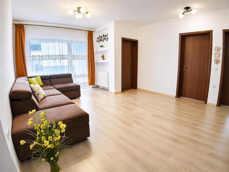 Apartament 3 camere cu balcon in zona Kogalniceanu - 1