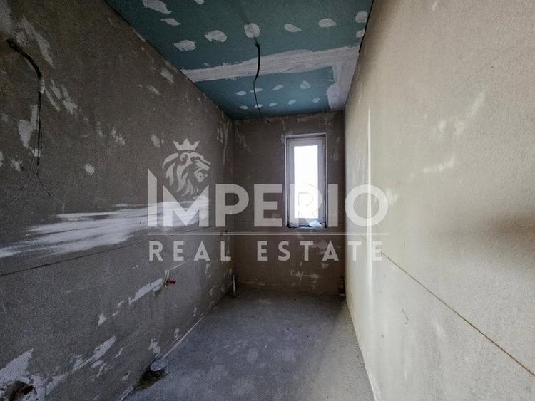 Casă individuală cu 5 camere cu Canalizare în Dezmir
