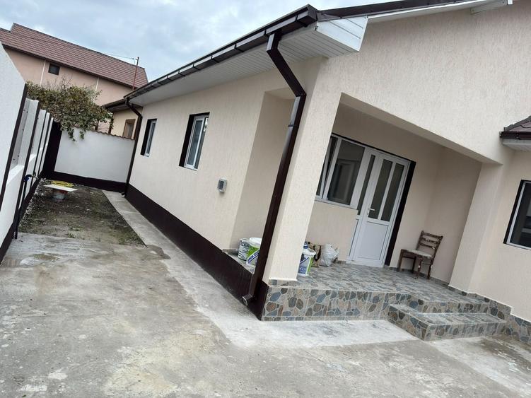 Casă individuală cu 3 camere cu Teren 200 Mp în Nord-Vest