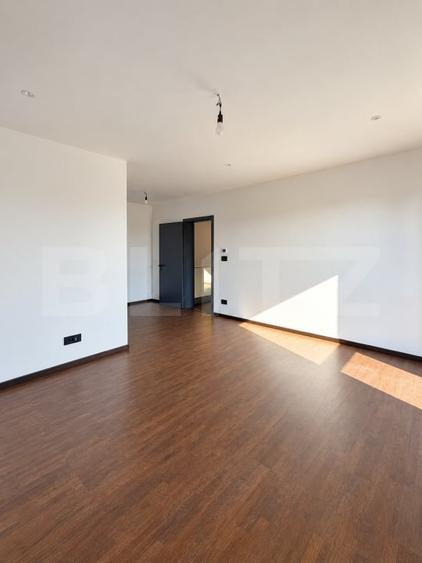 Duplex cu 4 camere cu Canalizare în Dumbrăvița