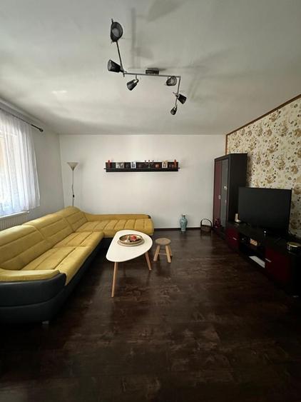 Casă cu 3 camere în Utvin
