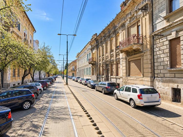 Apartament cu 2 camere semidecomandat, mobilat în Elisabetin