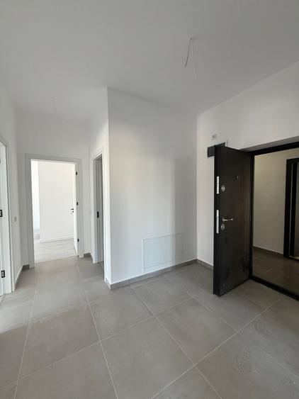 Apartament cu 3 camere decomandat în Theodor Pallady