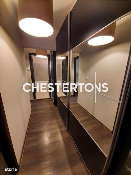 Apartament cu 3 camere în Tineretului