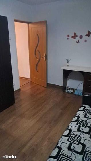 Apartament cu 2 camere în Micro 6