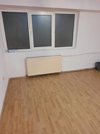 Garsonieră decomandată în Dimitrie Cantemir