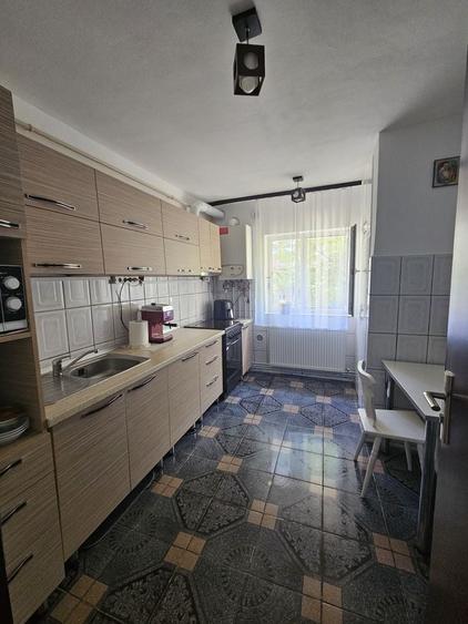 Apartament cu 2 camere decomandat în Sud