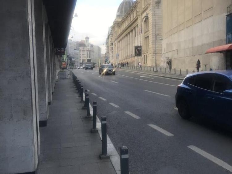 Apartament cu 2 camere semidecomandat, mobilat în Victoriei