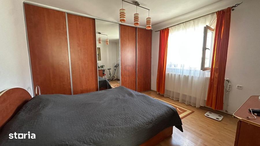 Casă cu 3 camere cu Teren 220 Mp în Chitila