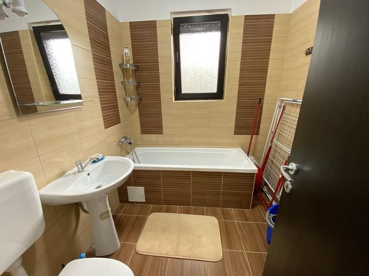 Apartament cu 2 camere decomandat în Rahova