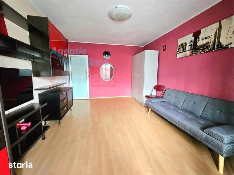 Apartament cu 3 camere decomandat, mobilat în Ultracentral
