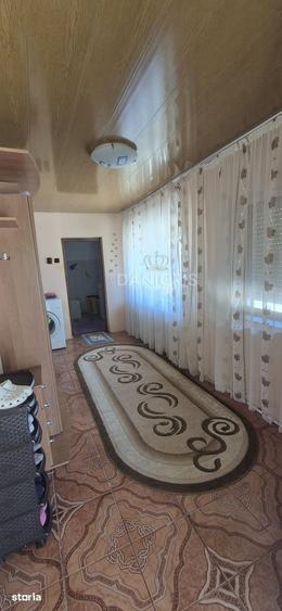 Casă cu 3 camere cu Teren 760 Mp în Valu lui Traian