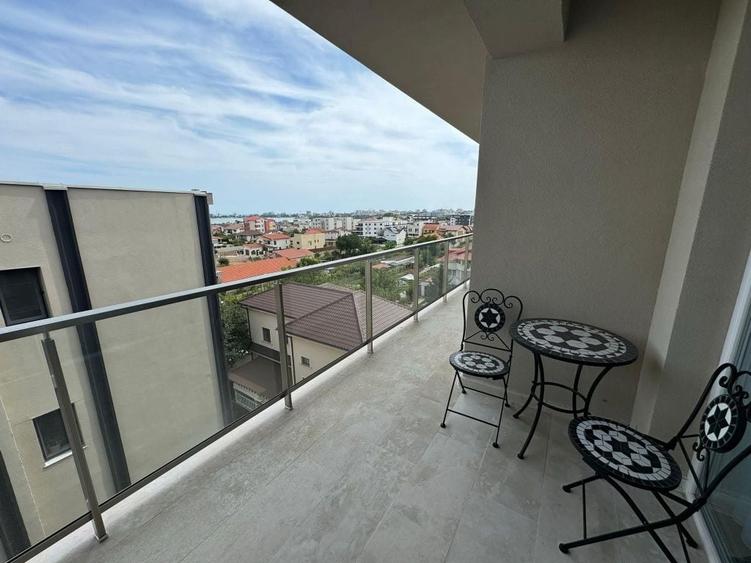 Apartament cu 2 camere decomandat în Palazu Mare