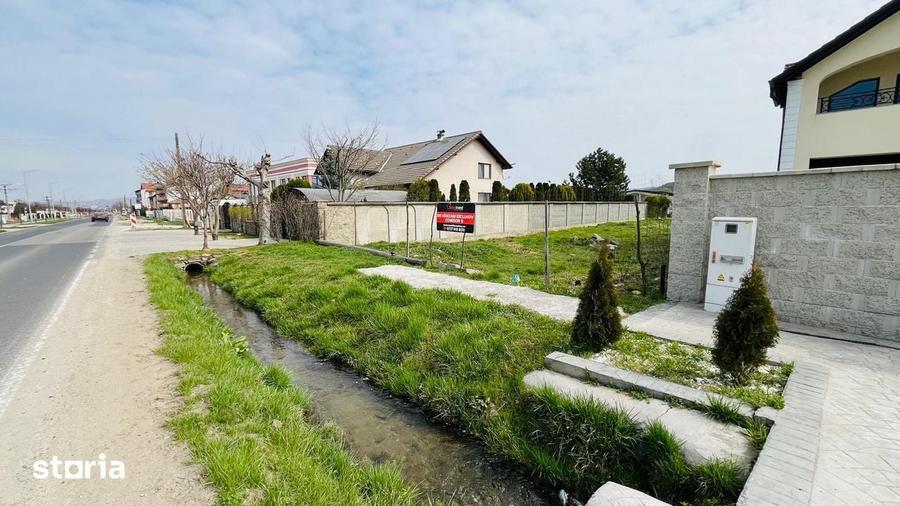 Teren de 1298 mp, în Central