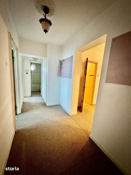 Apartament cu 4 camere în Colentina
