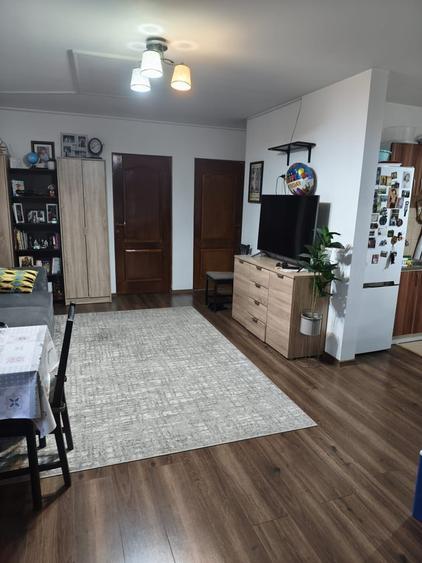 Casă cu 3 camere cu Teren 1100 Mp în Central