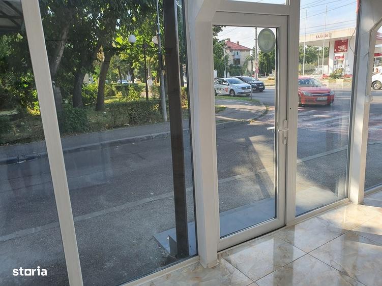 Spațiu comercial, de 46 mp, în Central