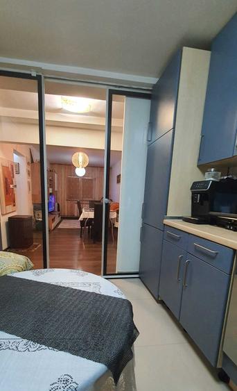 Apartament cu 3 camere decomandat în Crihala