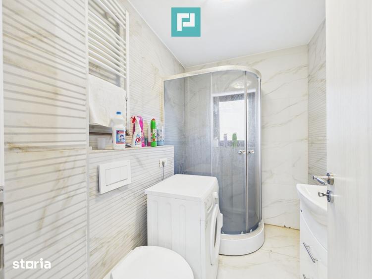 Apartament cu 3 camere în Intim
