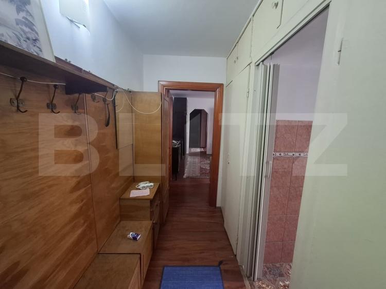 Apartament cu 2 camere semidecomandat, mobilat în Micro 16