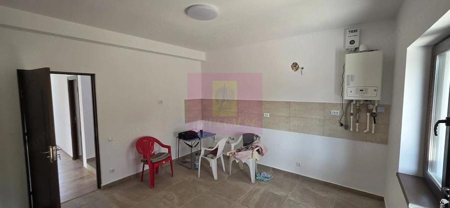 Vila cu 4 camere de vanzare in Brebu - 17