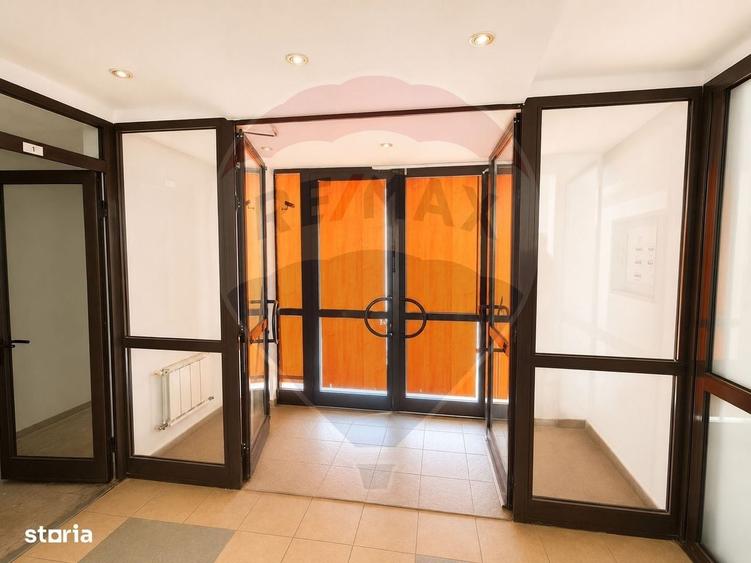 Spațiu comercial, de 372 mp, în Central