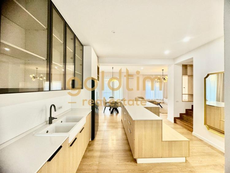 Duplex cu 5 camere cu Canalizare în Pipera