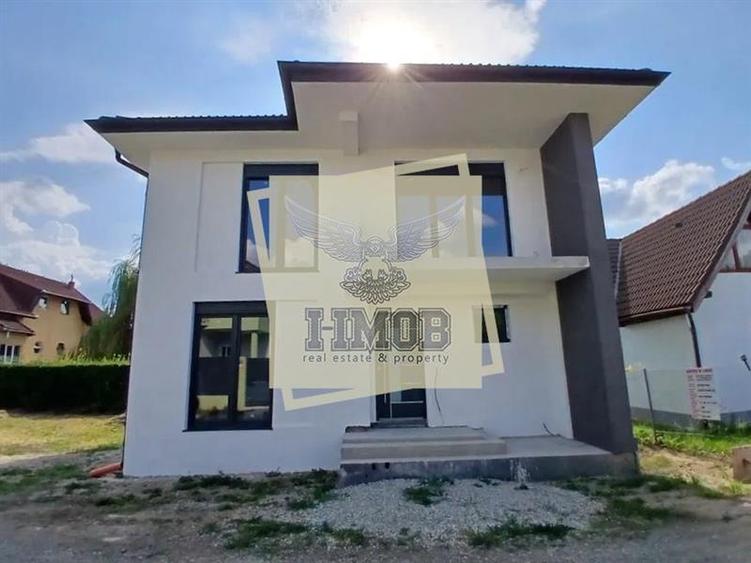 Casă individuală cu 5 camere cu Teren 275 Mp în Șelimbăr