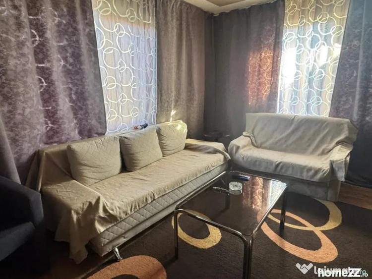 Casă cu 7 camere cu Teren 960 Mp în Central