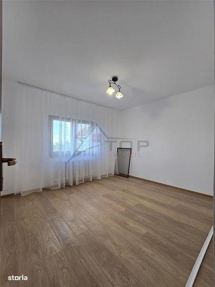 Zimbru - Tigarete, 3 camere decomandat 81mp, bloc din 91 - 2