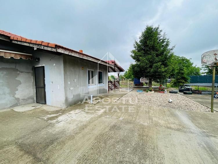 Casă individuală cu 3 camere cu Canalizare în Iratoșu