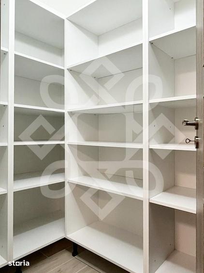 Apartament cu 3 camere decomandat în Girișu de Criș