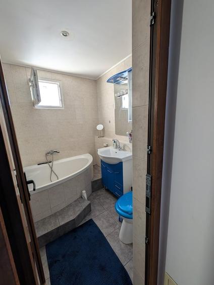 Apartament cu 3 camere în Dristor