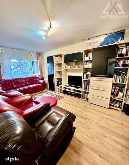 Apartament cu 3 camere decomandat în Canta