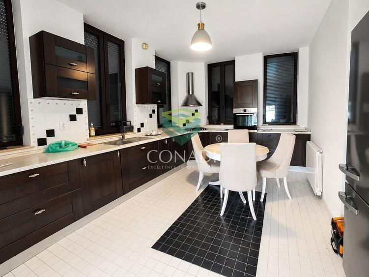 Casă individuală cu 6 camere cu Piscina în Iancu Nicolae
