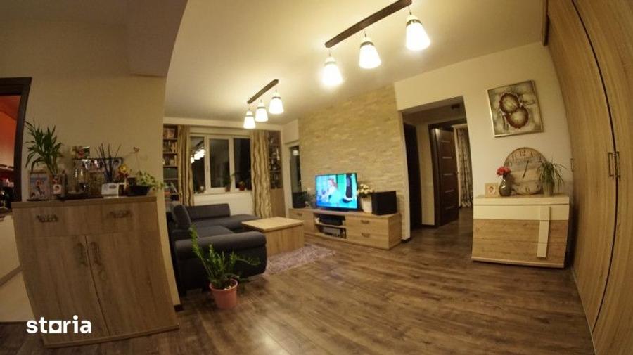 Apartament cu 3 camere, mobilat în Andrei Mureșanu