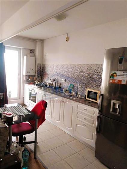 Apartament cu 2 camere decomandat, mobilat în 13 Septembrie