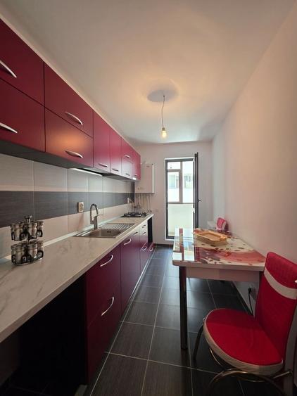 Apartament cu 2 camere decomandat, mobilat în Berceni