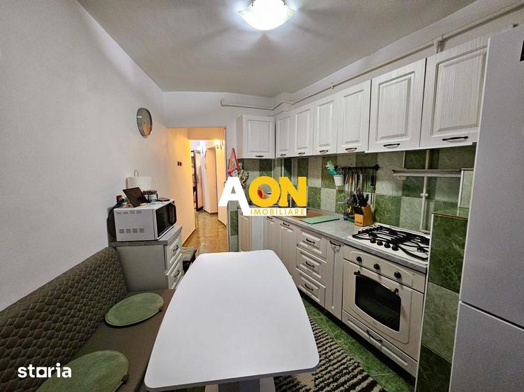 Apartament cu 2 camere decomandat, mobilat în Cetate — fotografia 3
