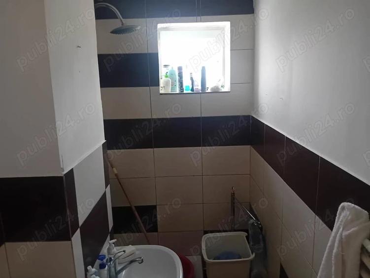 Apartament cu 4 camere decomandat în Dărmănești