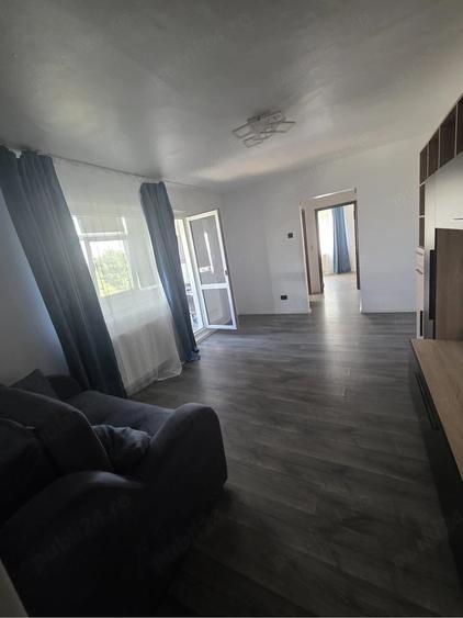Apartament cu 2 camere semidecomandat în Letea