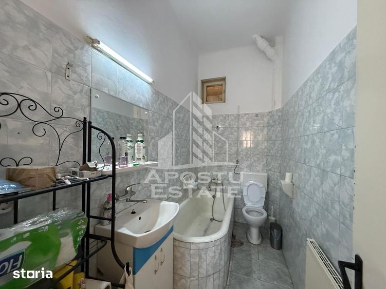 Apartament cu 3 camere semidecomandat în Iosefin