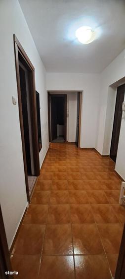 Apartament cu 2 camere decomandat în Centrul Civic